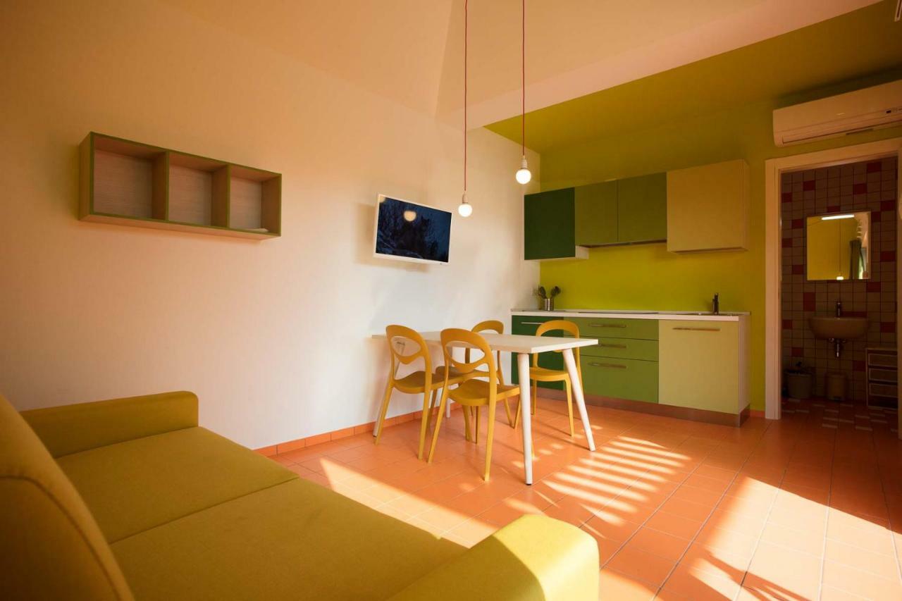 Camping Continental Hotel Bardolino Exterior photo