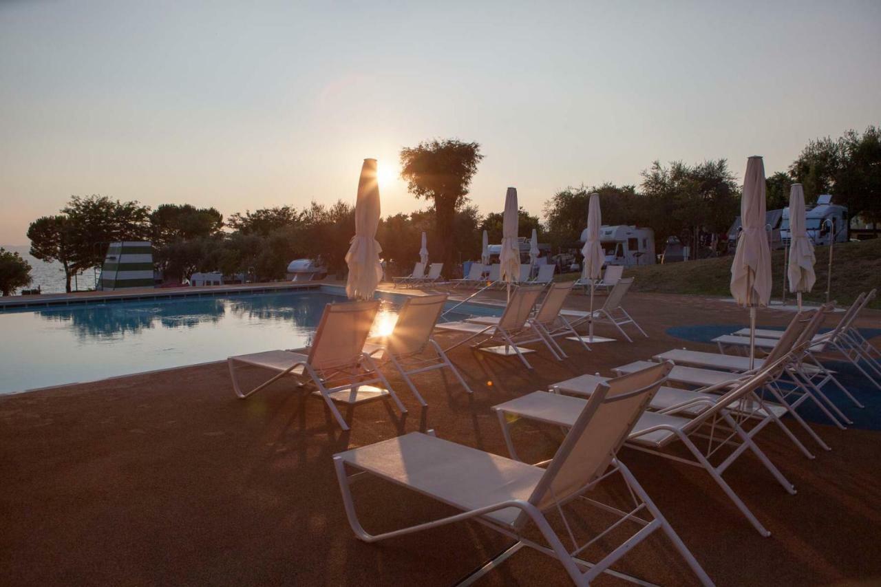 Camping Continental Hotel Bardolino Exterior photo
