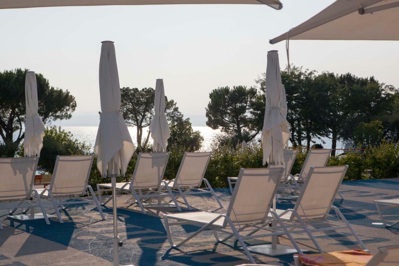 Camping Continental Hotel Bardolino Exterior photo